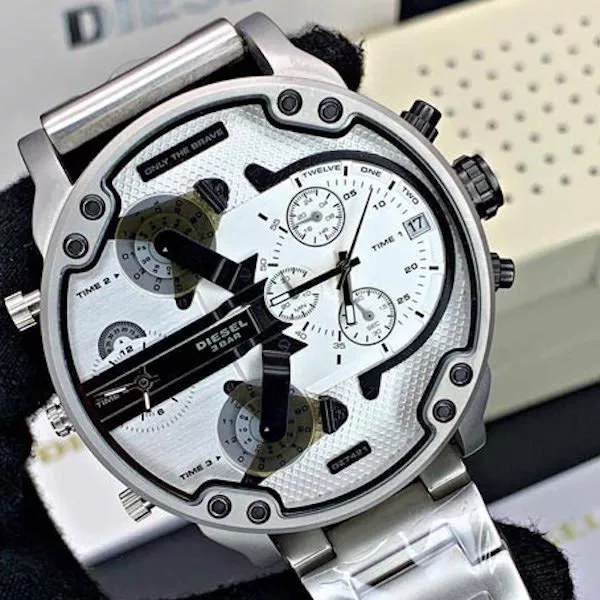 ساعت مچی عقربه‌ای مردانه دیزل مدل 7 موتوره 68922