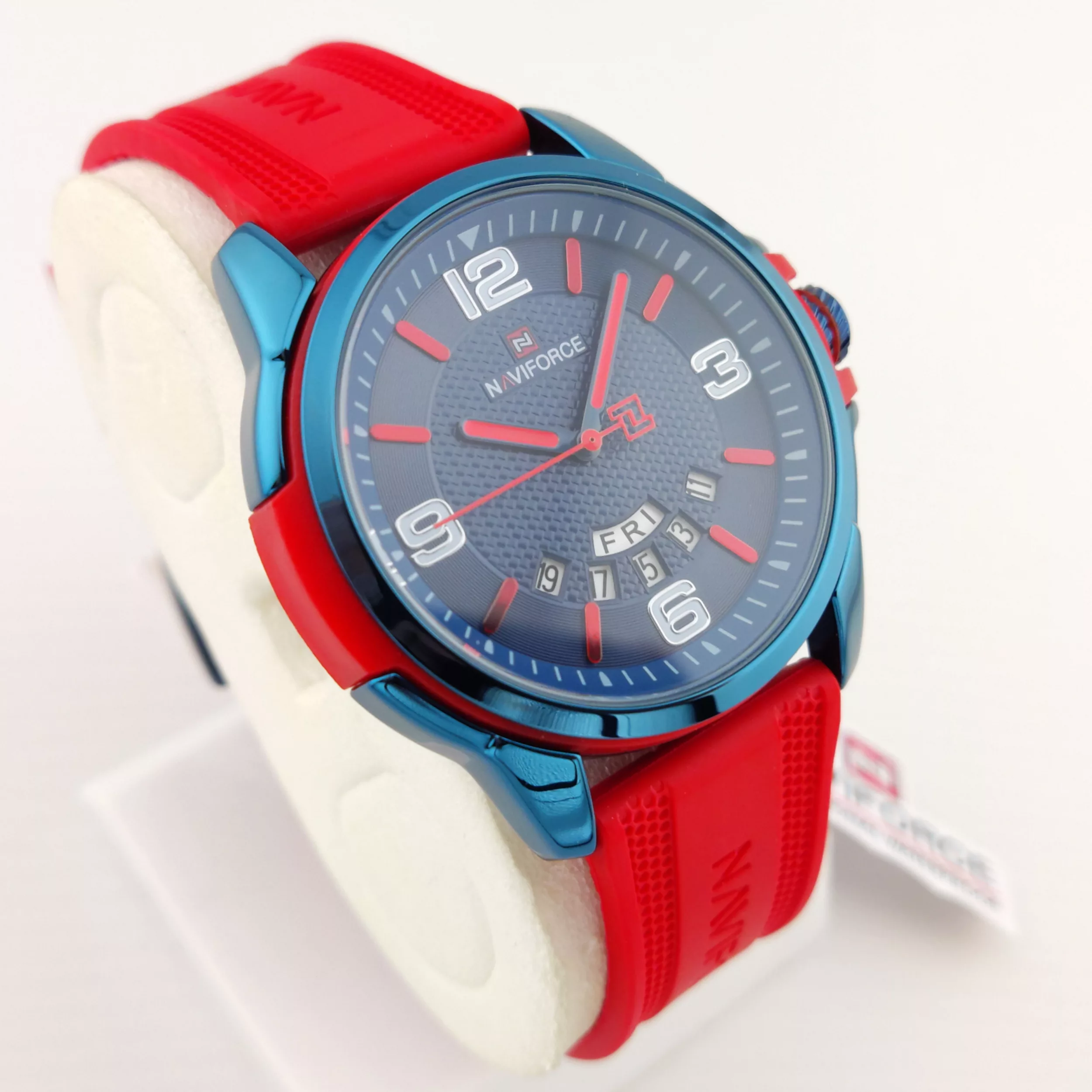 ساعت مچی عقربه‌ای مردانه نیوی فورس مدل دو تقویم