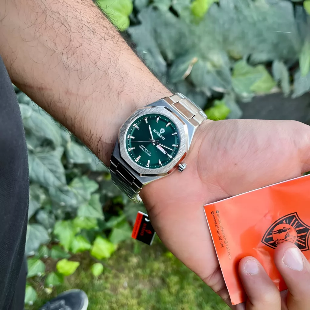 ساعت مچی عقربه‌ای کوارتز مردانه بین باند مدل لوکس کلاسیک اسپرت بند استیل قفل مخفی کد B1.1