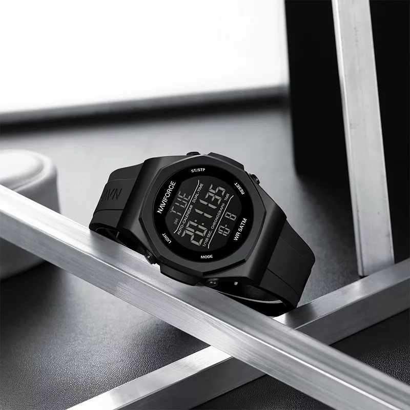 ساعت مچی دیجیتال مردانه نیوی فورس مدل NF 7117 B/B