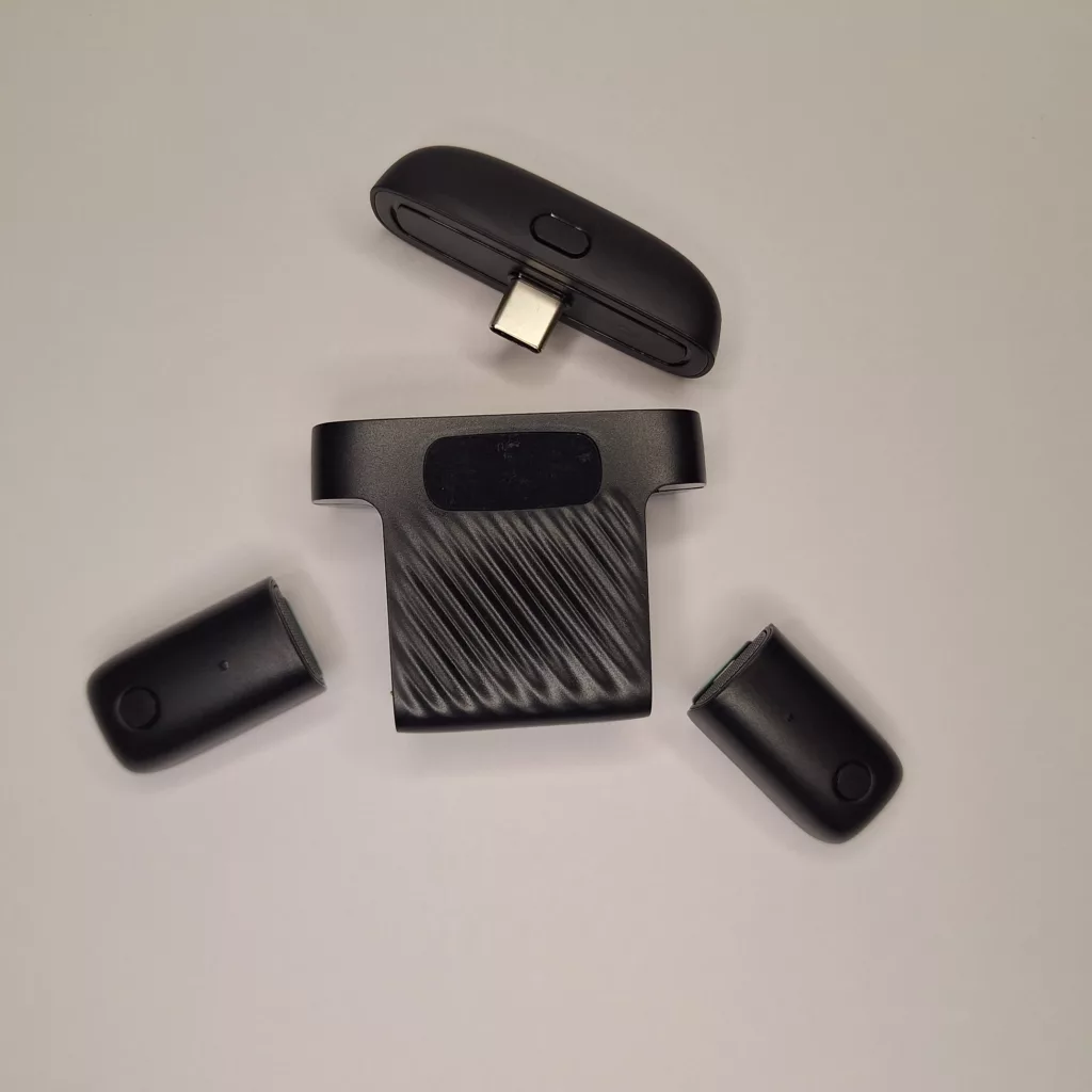 ست میکروفن بی سیم مدل M8 mini با درگاه تایپ سی