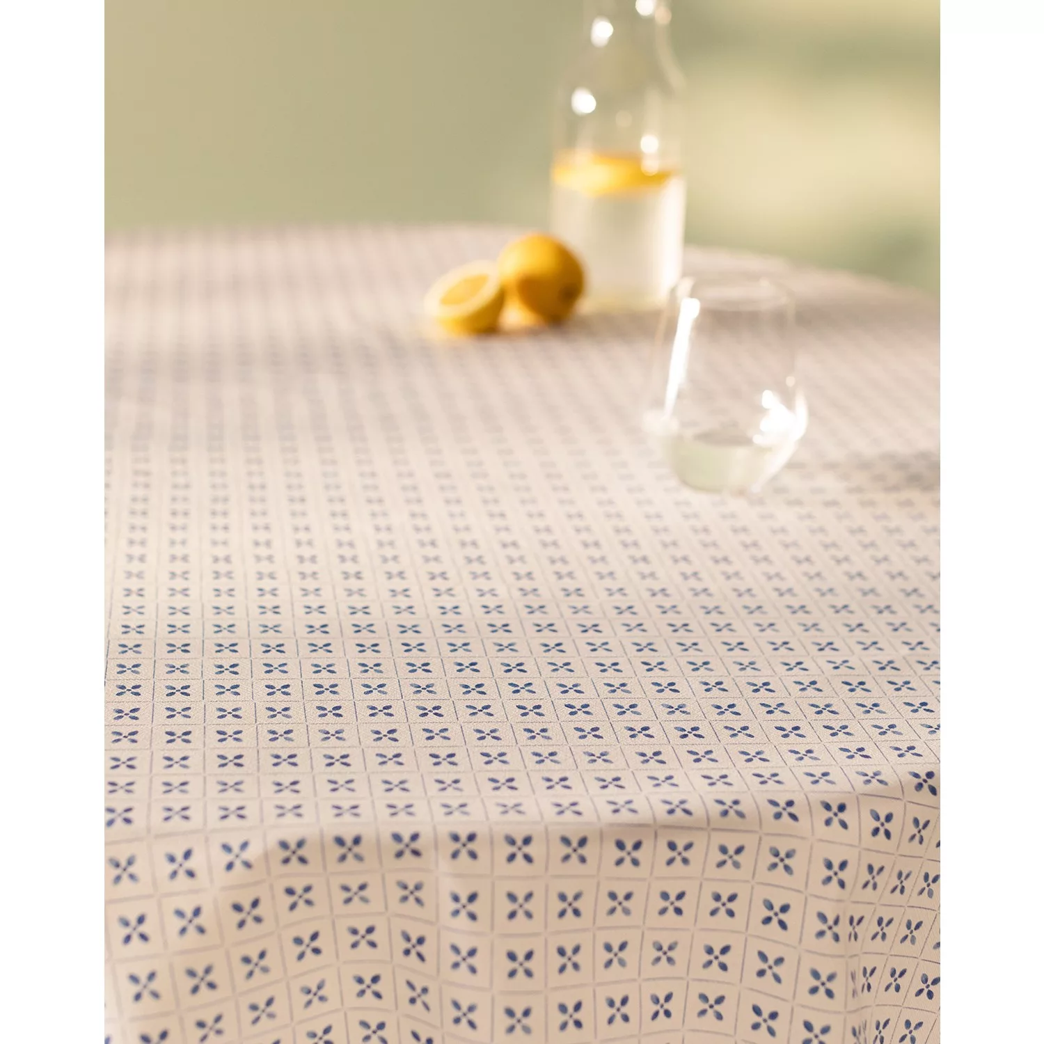 سفره شش نفره مادام کوکو مدل Agnes-R140.