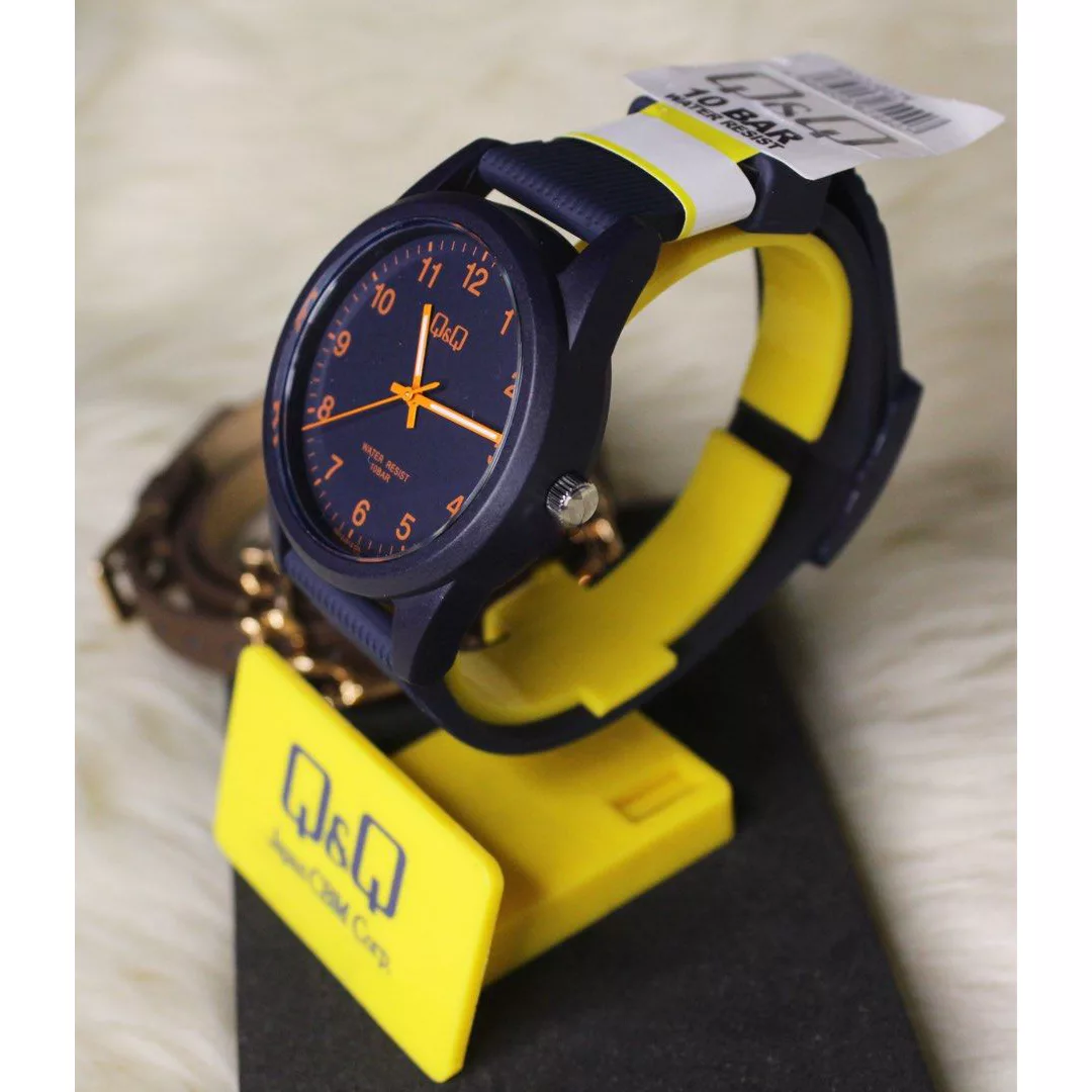 ساعت مچی عقربه‌ای مردانه کیو اند کیو مدل VS12J012Y