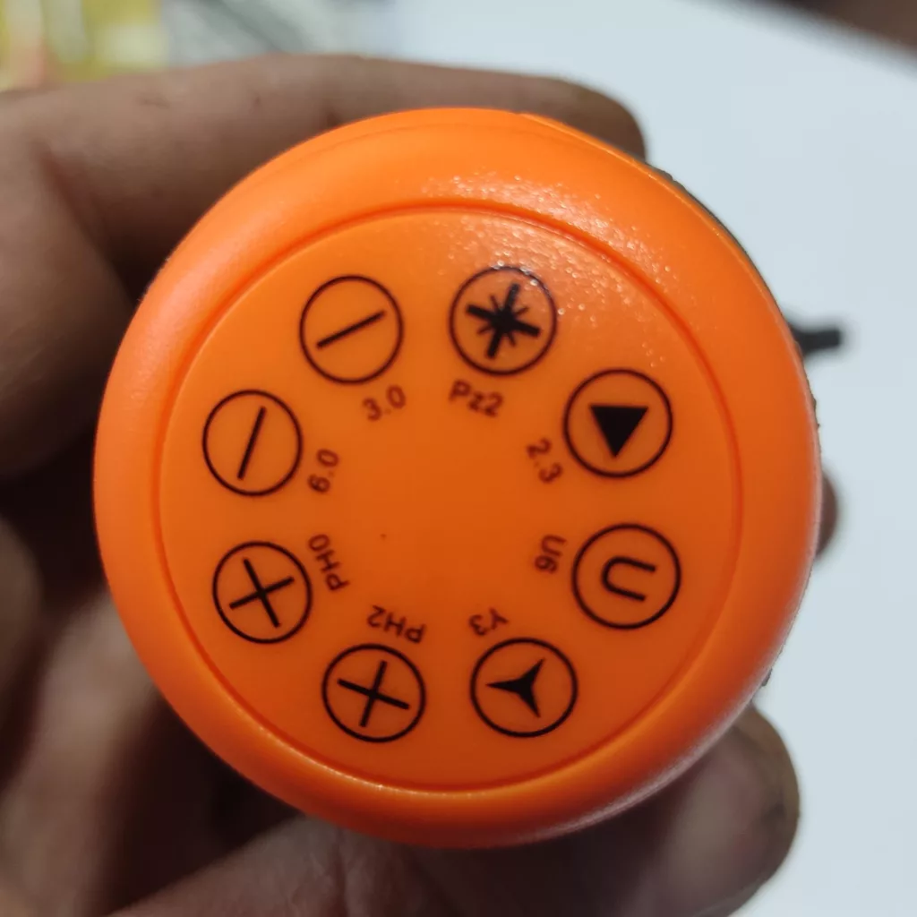 پیچ گوشتی جغجغه ای مدل 2050D