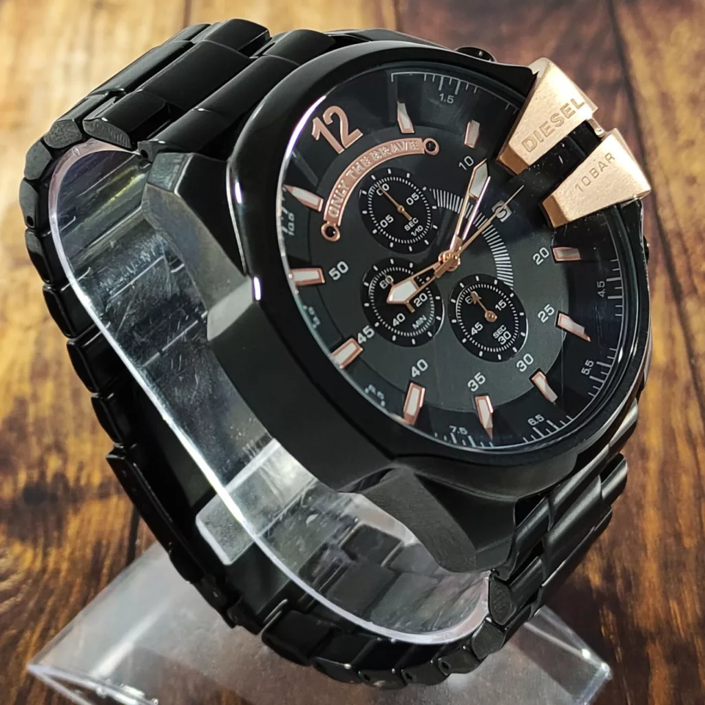 ساعت مچی عقربهای مردانه مدل شاخدار کد Dz395