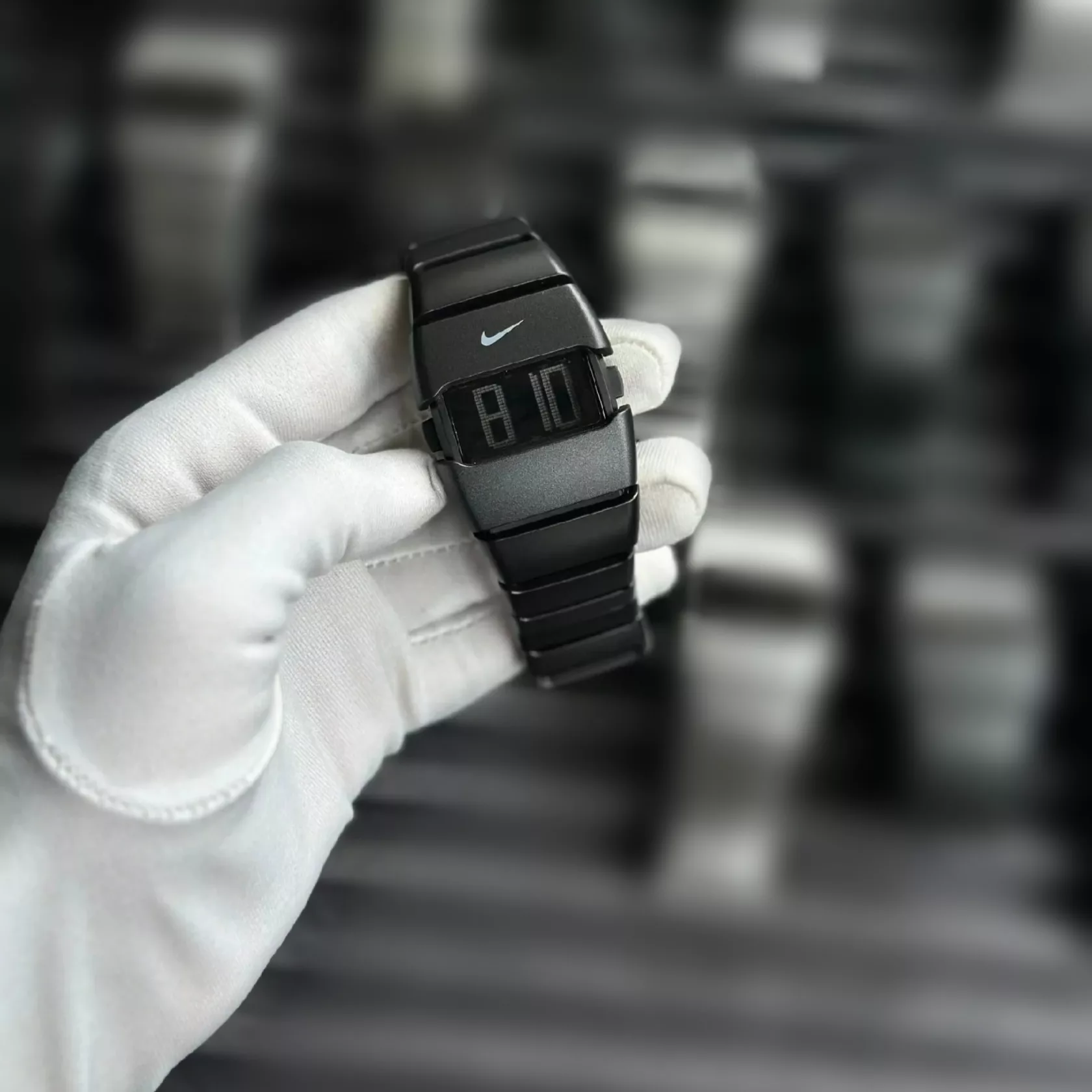 ساعت مچی دیجیتال مردانه مدل تک زمانه بند کربنی سبک قفل مخفی کد ۲