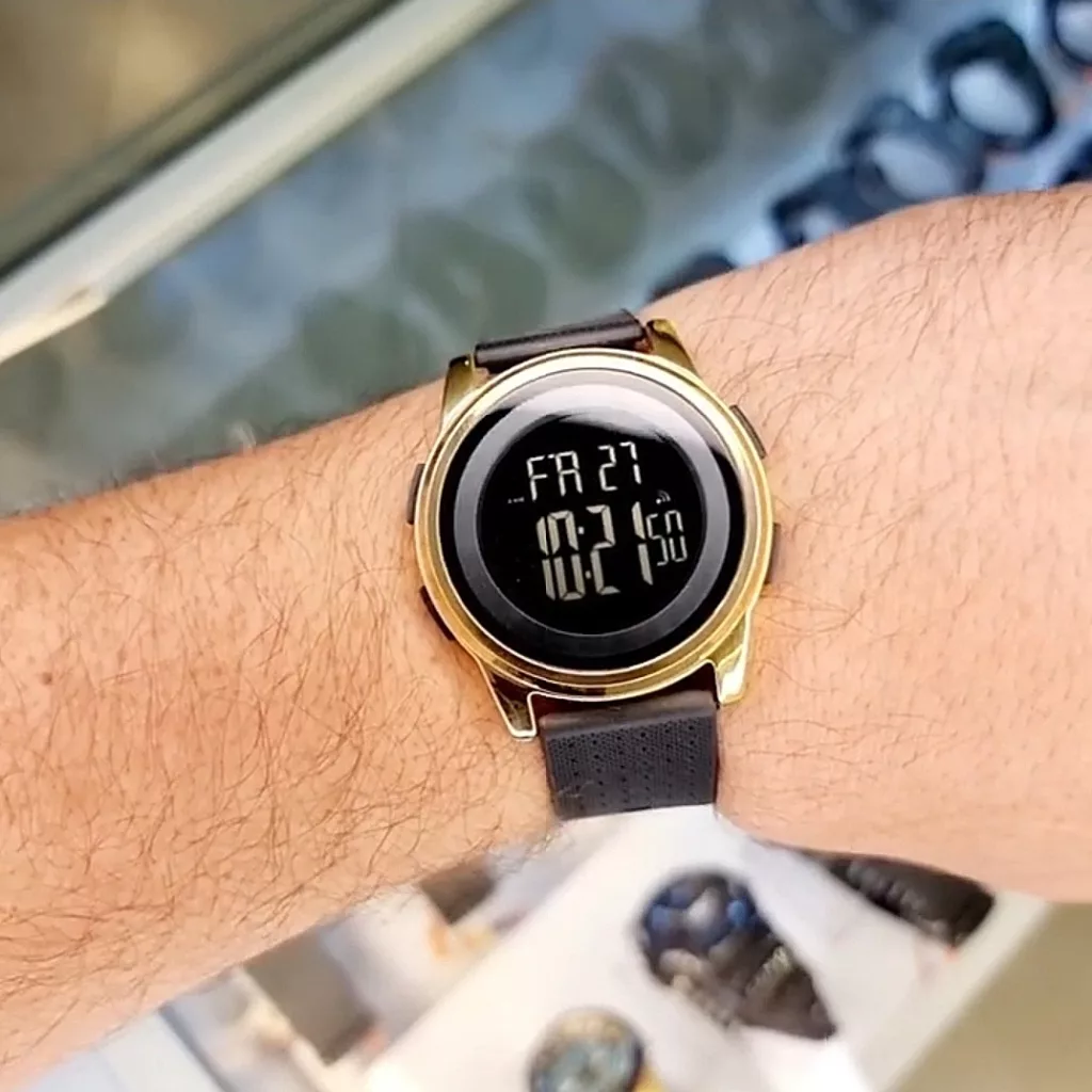 ساعت مچی دیجیتال اسکمی مدل sk15-2RG