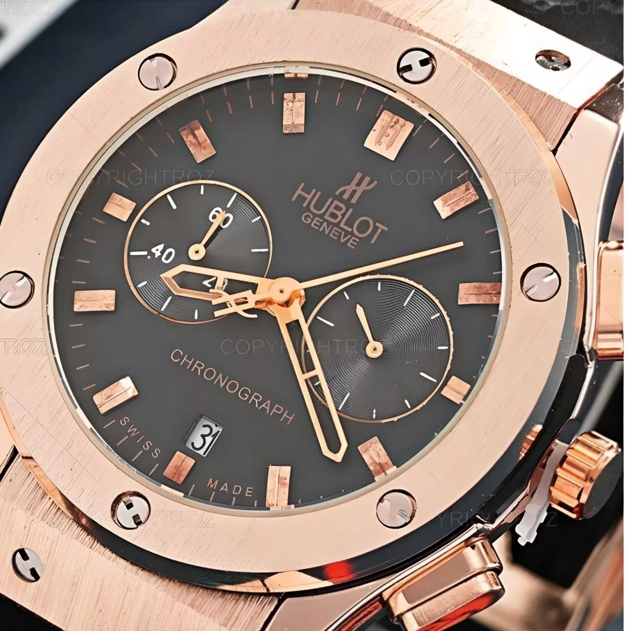 ساعت مچی عقربه‌ای مردانه مدل Hub_سه موتور فعال کورنوگراف03