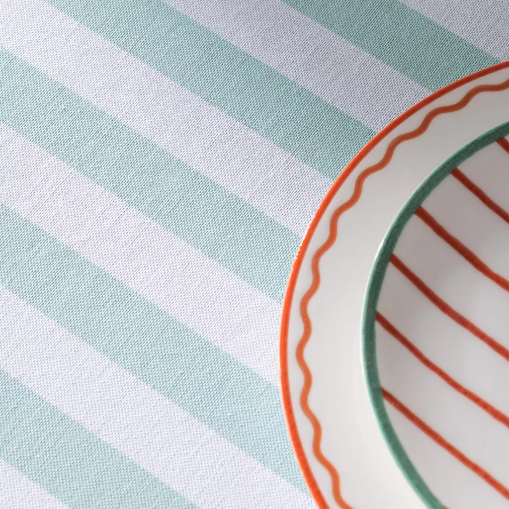 سفره شش نفره مادام کوکو مدل Louve سایز 150*200 سانتی متر