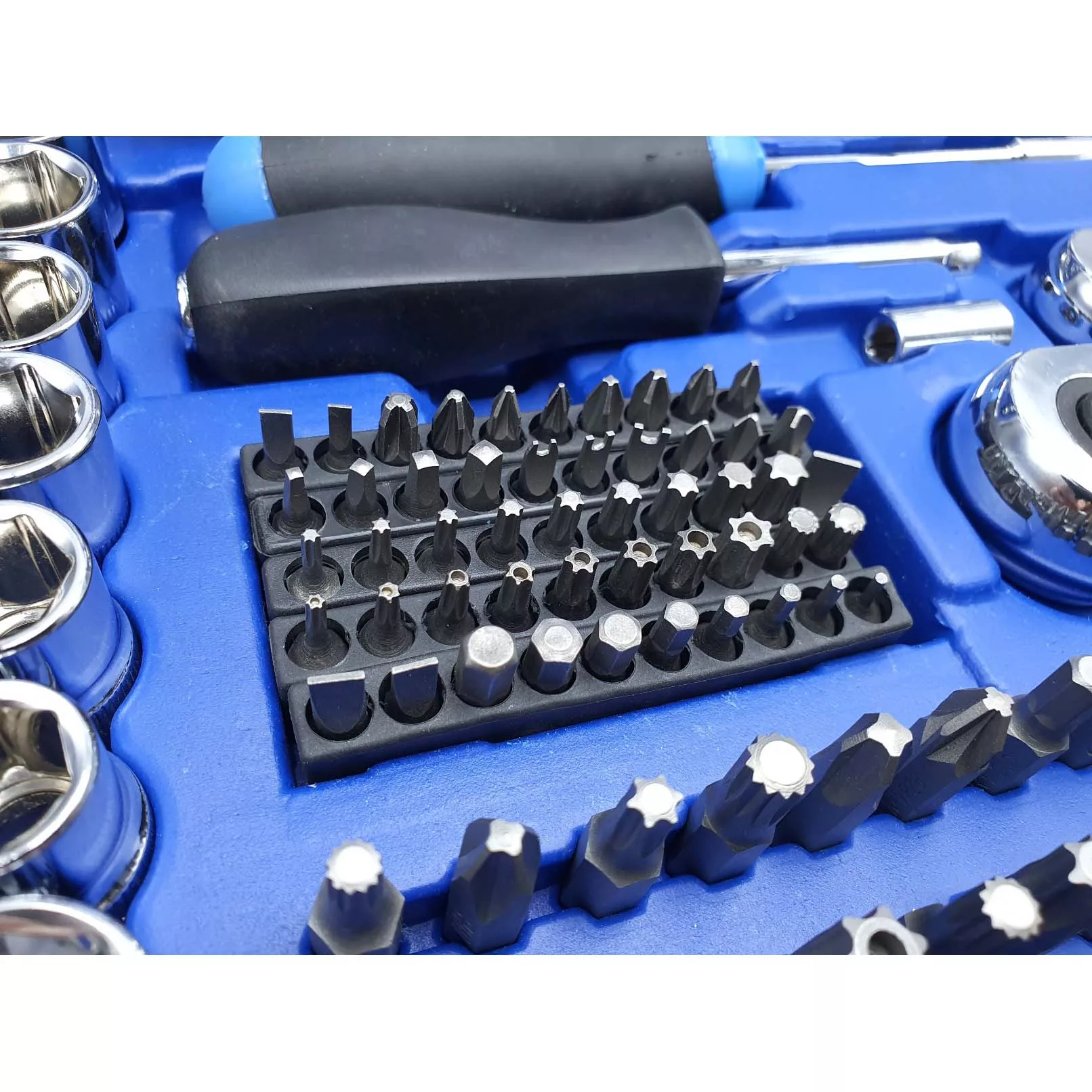 آچار بکس و جغجغه باس مدل LIFE_STYLE بسته 218 عددی