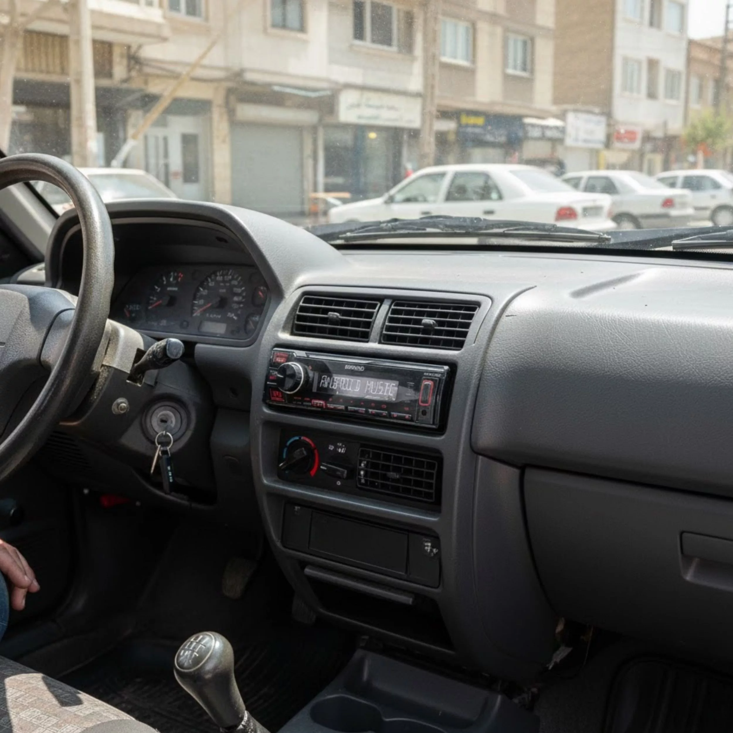 پخش کننده خودرو کنوود مدل KMM-105