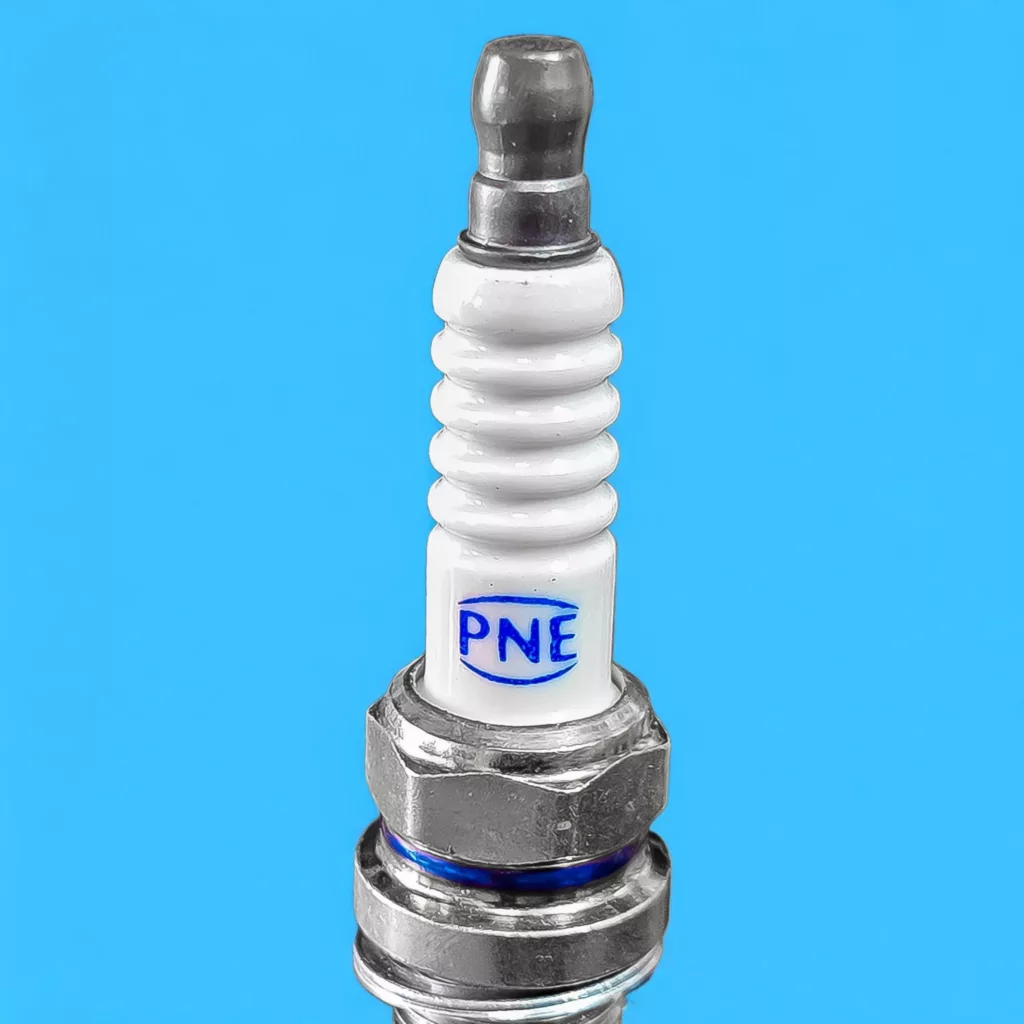 شمع خودرو تورچ مدل PNE کد K5RTC پایه کوتاه مناسب برای وانت پیکان و آردی بسته 4 عددی