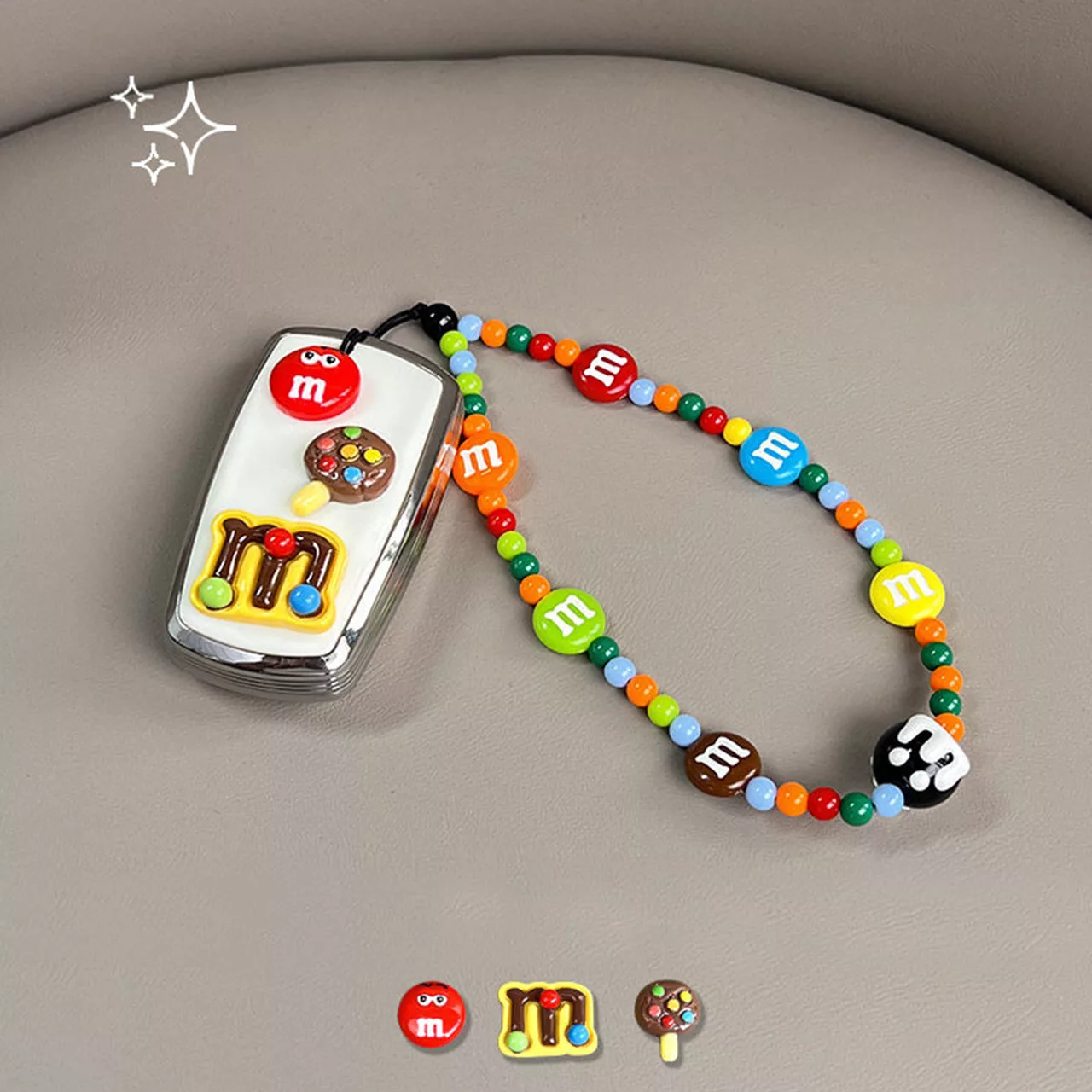 آویز موبایل مدل M&M