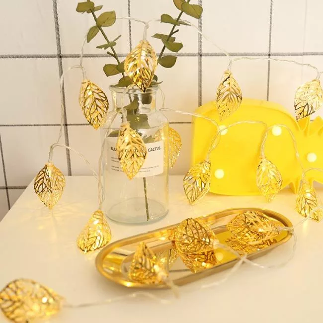 ریسه ال ای دی طرح برگ کد 01 طول 3 متر